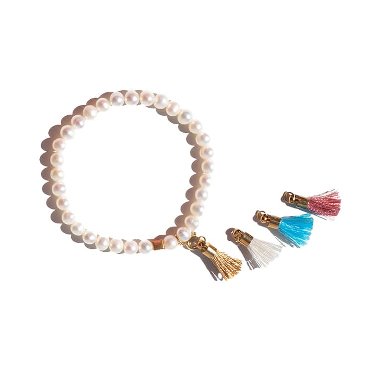 Native Essentials ZOE • Pearl Bracelet with Tassels 17 CM | 7'' (APPROX) / AA grade Freshwater Pearls / 4 INTERCHANGEABLE SILK TASSELS